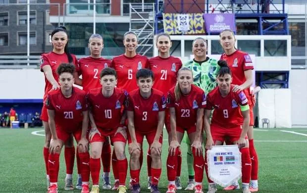 Azərbaycan millisi Andorranı qəbul edir 