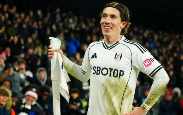 Harri Vilson "Aston Villa"ya "pulsuz" keçir 
