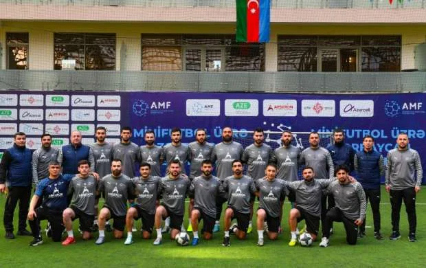 Azərbaycan millisi Monteneqroya yollandı 