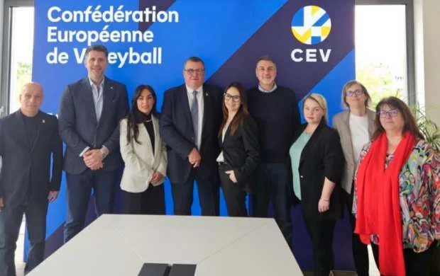 Gözəlbəyli CEV-in iclasına qatıldı 