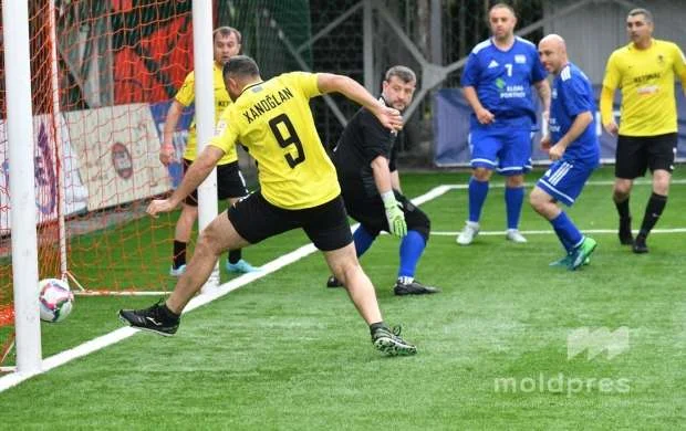 Azərbaycanın media komandası Avropa Kubokunu qazandı - FOTOLAR 