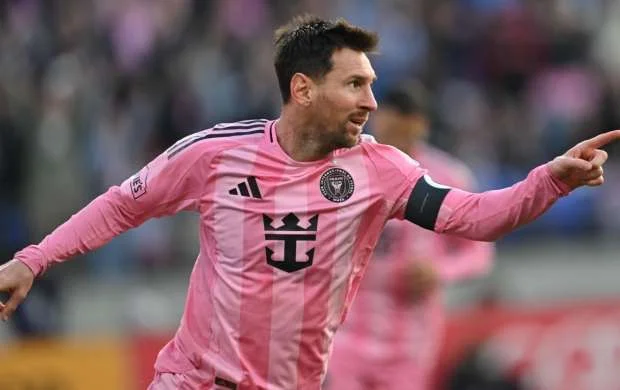 Messi dubl etdi, komandası "qol yağışı"ndan qalib ayrıldı - VİDEO 