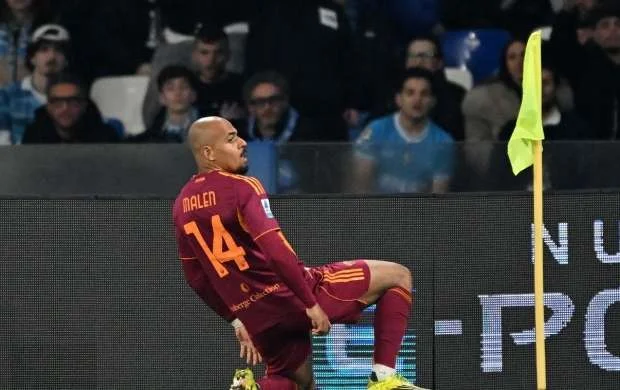 "Roma" Niderland millisinin üzvünü rənglərinə bağladı 