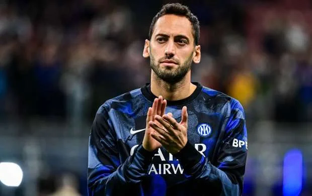 Hakan Çalhanoğlu "Fənərbağça" yolunda: İstanbulda gizli görüş 