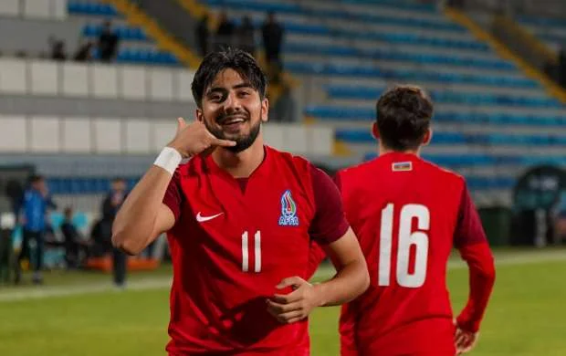 Azərbaycan millisinin hücumçusu Madridə yollandı 