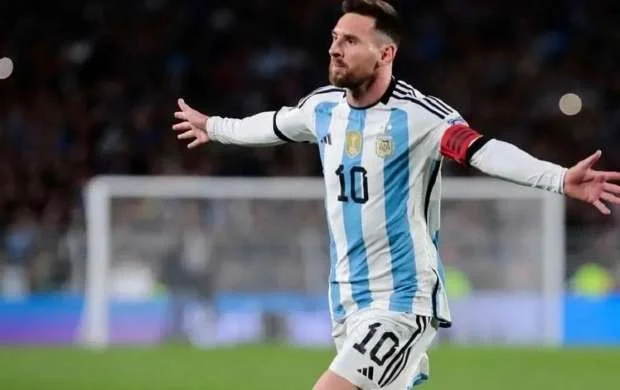 Messiyə 2 dəqiqə kifayət etdi, Argentina darmadağınla qalib gəldi - VİDEO 
