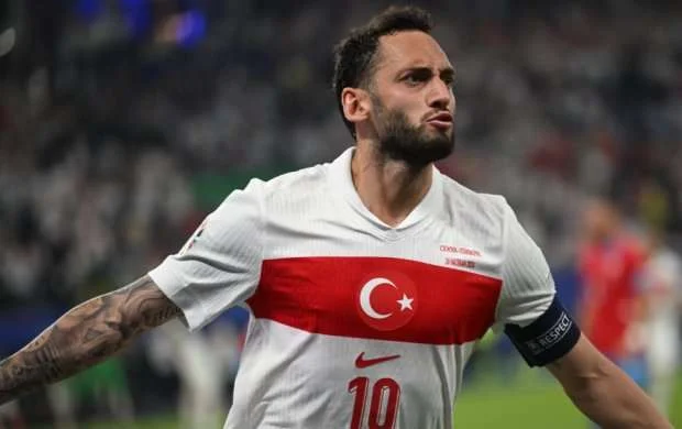 "Bəzən ayağa qalxmaq üçün sillə yemək yaxşıdır" 
