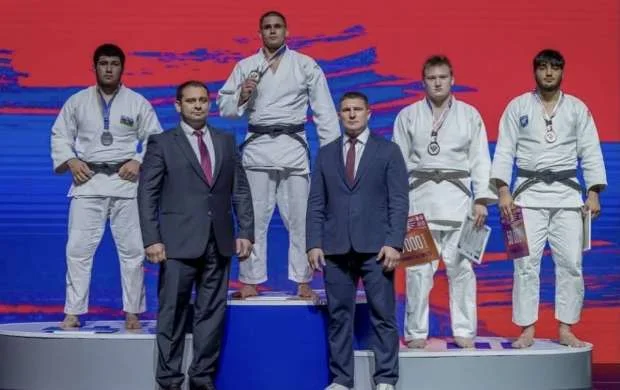 Gənc cüdoçularımız Krasnoyarskda keçirilən turnirdə 3 medal qazanıblar 