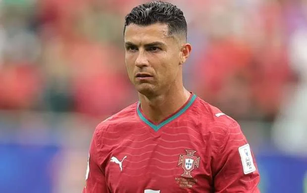 "Portuqaliya mundialda uzağa getmək istəyirsə, Ronaldu kənara çəkilməlidir" 