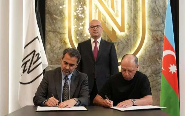 "Neftçi" Yuri Vernidubla müqavilə yenilədi - RƏSMİ 