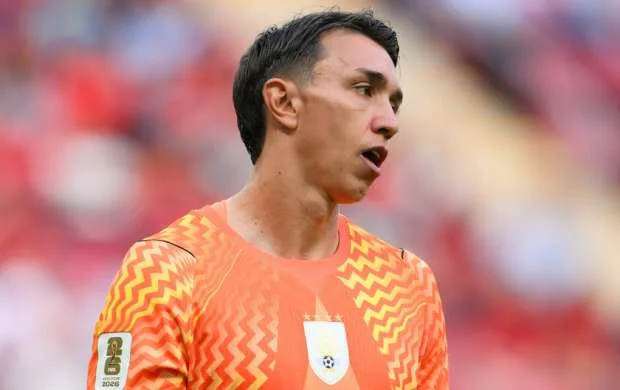 Uruqvayı "dəfn edən" Muslera üzr istədi: "Uğursuzluq növbəsi mənim idi" 