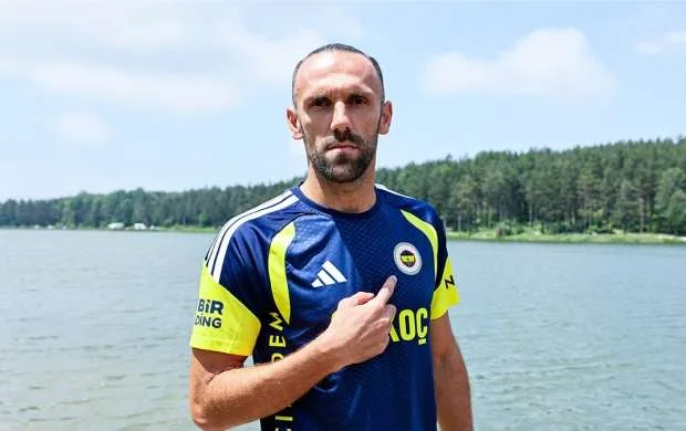Yeni transfer hələ meydana addım atmadan xərəklə aparıldı 