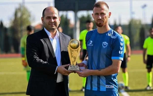 "Səbail"dən ayrılan Voronsov bu kluba keçdi 