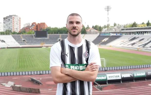 "Qarabağ" "Partizan"ın müdafiəçisini gətirir 