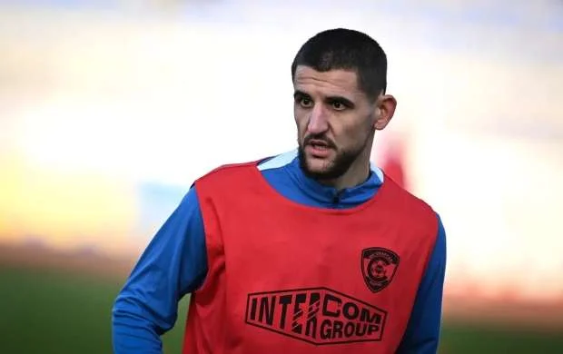 "Qarabağ"ı çempionluqdan edən forvardın yeni klubu bilindi 