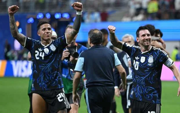 İngiltərə - Argentina matçının ən yaxşı futbolçusu bəllidir 