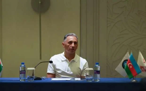 Rəşad Nəbiyev milli üzvləri ilə görüşdü 