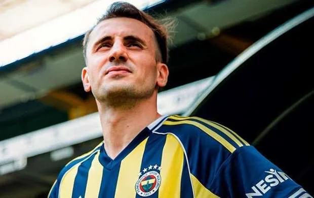 "Roma" Kerem Aktürkoğlunu transfer siyahısına saldı 