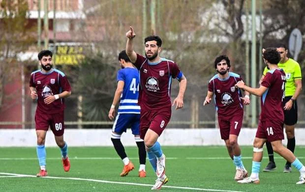 Qolçu hücumçu iddialı klubla müqavilə bağladı 