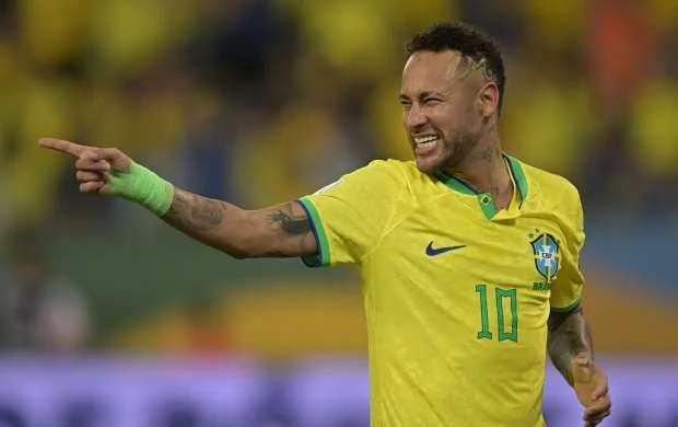 Neymar Braziliya millisindən getdi 