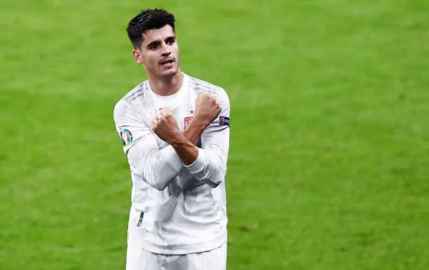 Morata İtaliyadan ayrılıb okeanın o tayında gedir 