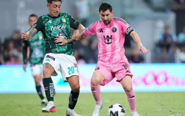 Messi atasının ölümündən sonra ilk matçına çıxdı və... 