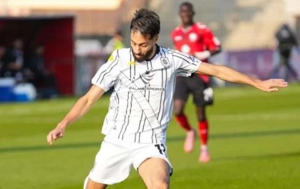 "Neftçi" İmad Farajla yollarını ayırdı 