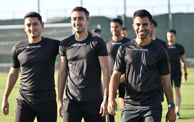 Açılış turunda kim daha "səxavət"li oldu? - Hakimliyin mənzərəsi 