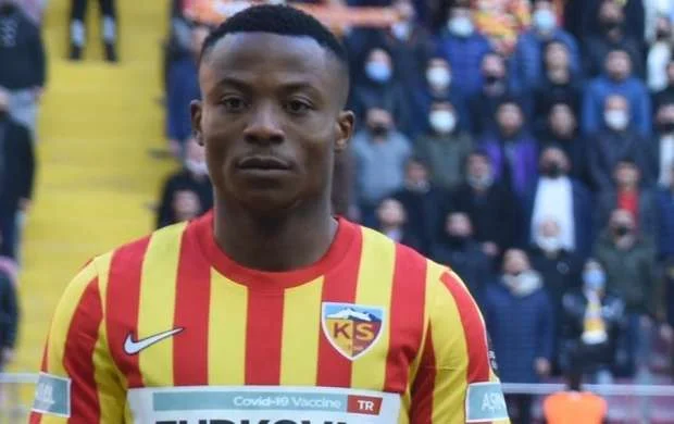"Kayserispor"un sabiq müdafiəçisi Azərbaycan klubuna keçir 