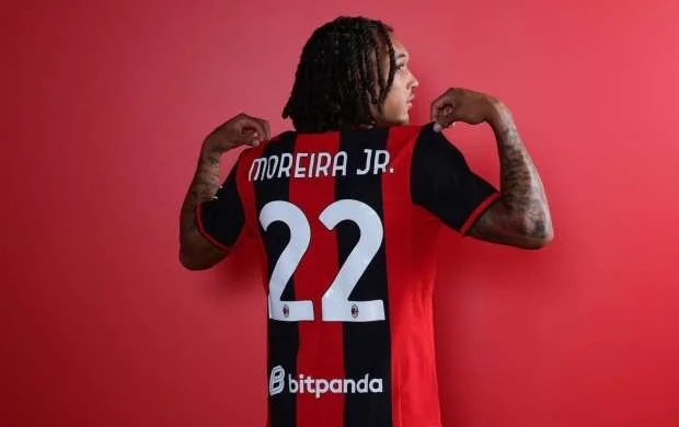"Milan" yeni yarımmüdafiəçi ilə anlaşdı 