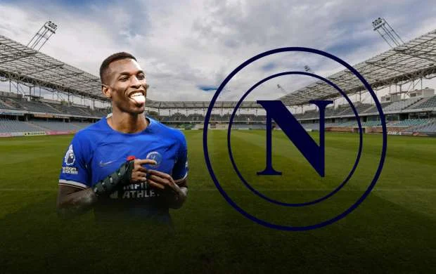 "Napoli" Nikolas Ceksonu rənglərinə bağlamaq istəyir 