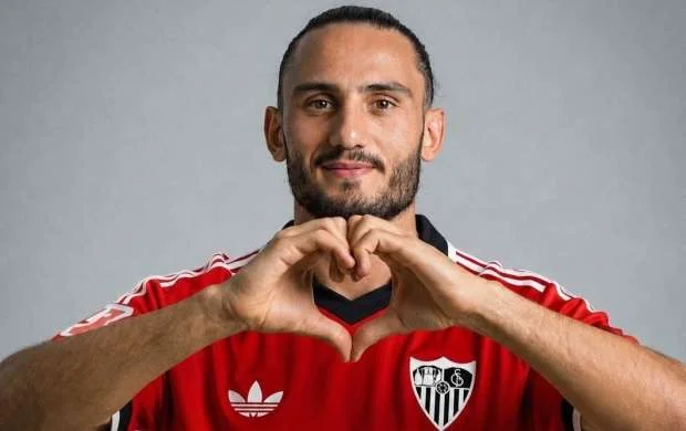 "Sevilya" gürcüstanlı futbolçunu heyətinə qatdı 