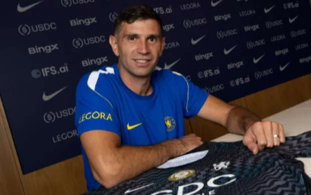 "Çelsi" argentinalı qapıçını transfer etdi 