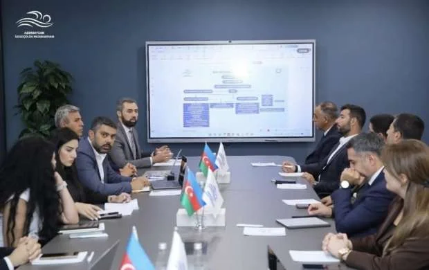 Bakıda keçiriləcək üzgüçülük üzrə Dünya Kubokuna hazırlıq məsələləri müzakirə olunub 