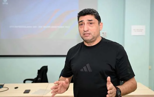 "Sabah" ön xətdə öz oyununu nümayiş etdirsə, "Mançester Yunayted"lə görüşdə qol imkanları yaxalayacaq" - Aslan Kərimov 