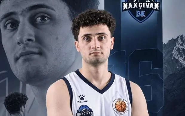 "Naxçıvan" Yavər Abbasovla müqaviləni yenilədi 
