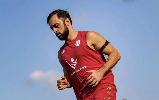 "Neftçi" Elvin Camalovla yollarını ayırdı 