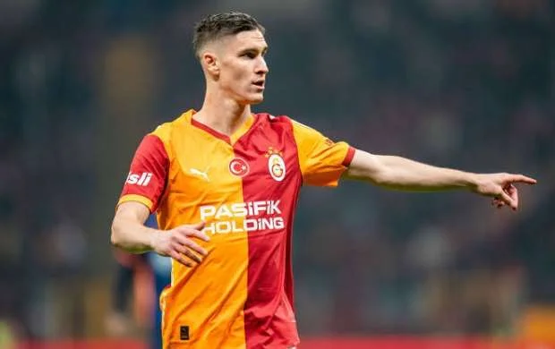 Roland Şallai heyətdən çıxarıldı 