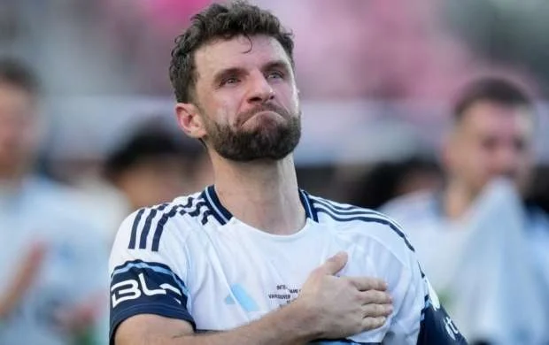 Müller karyerası ilə bağlı qərarını verdi 