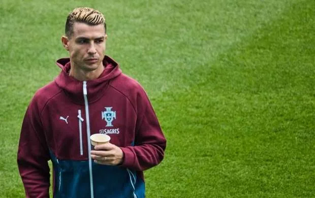 Ronaldu millidən ayrıldı 