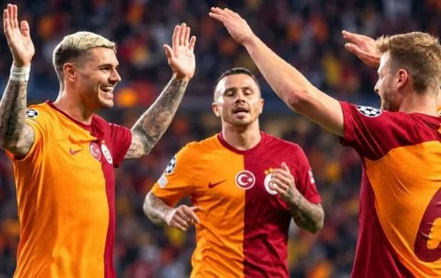 Sabiq "Qalatasaray"lı karyerasını bitirdi 